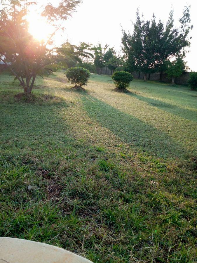 Kisumu Country Club Hotel Bagian luar foto